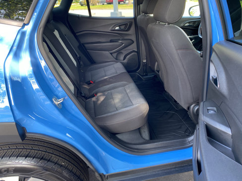 Used 2024 Chevrolet Trax RS w/ Sunroof Package image 26