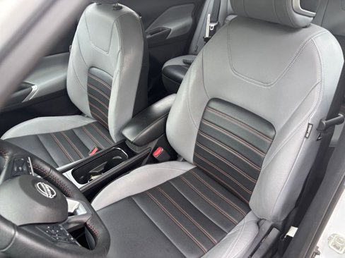 Used 2023 Nissan Kicks SR image 34
