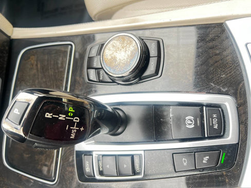 Used 2014 BMW 750Li image 36