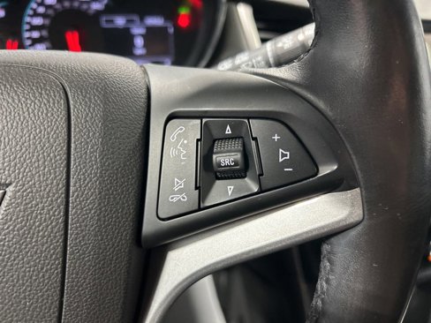 Used 2019 Chevrolet Trax LT w/ LT Convenience Package image 25