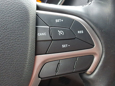 Certified 2021 Jeep Grand Cherokee Laredo w/ Security & Convenience Group image 22