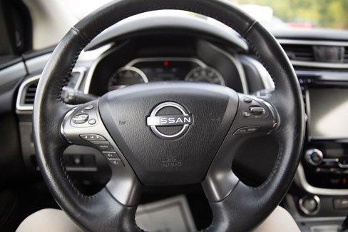 Used 2023 Nissan Murano SV image 10