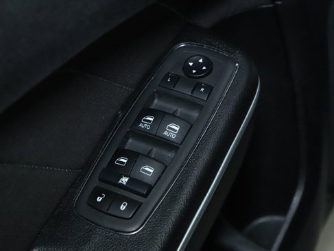 Used 2022 Dodge Charger SXT image 16