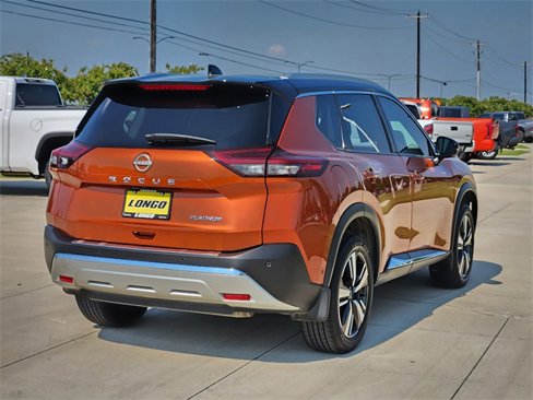 Used 2022 Nissan Rogue Platinum w/ Head-Up Display Package image 7