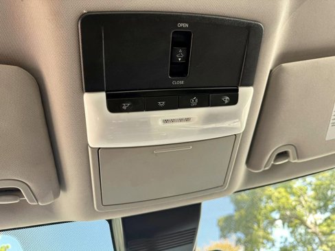 Certified 2020 Nissan Altima 2.5 SR w/ Premium Package image 33
