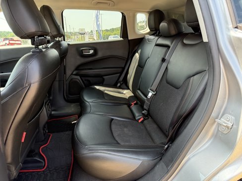 Used 2021 Jeep Compass Trailhawk image 15