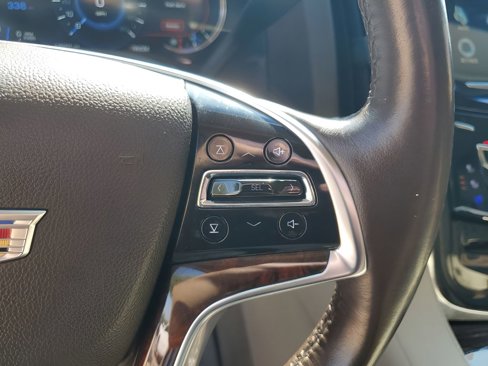 Used 2016 Cadillac Escalade ESV Luxury image 34