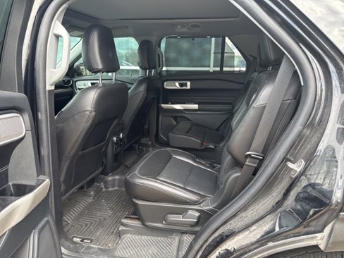 Used 2021 Ford Explorer Limited w/ Equipment Group 301A image 12