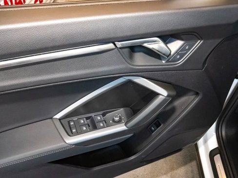 Certified 2025 Audi Q3 2.0T Premium image 35