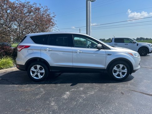 Used 2014 Ford Escape SE image 2
