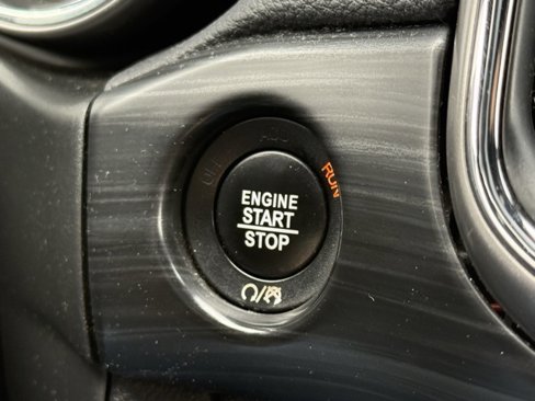 Used 2021 Jeep Grand Cherokee Laredo image 33