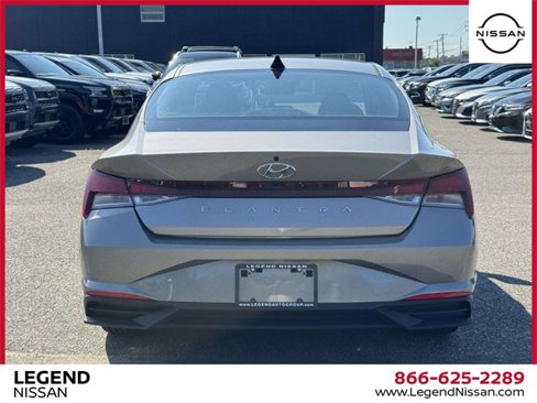 Used 2023 Hyundai Elantra SEL image 6