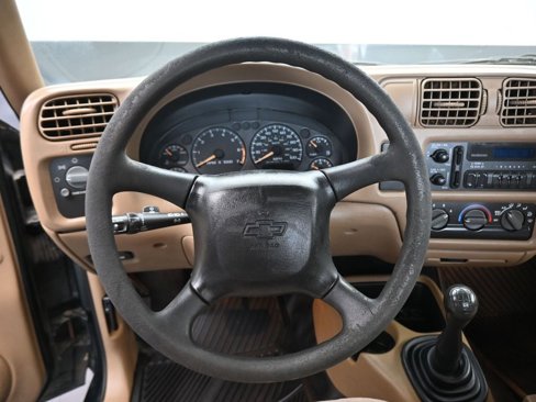 Used 2001 Chevrolet S10 Pickup 2WD Extended Cab w/ Comfort Convenience Pkg image 13
