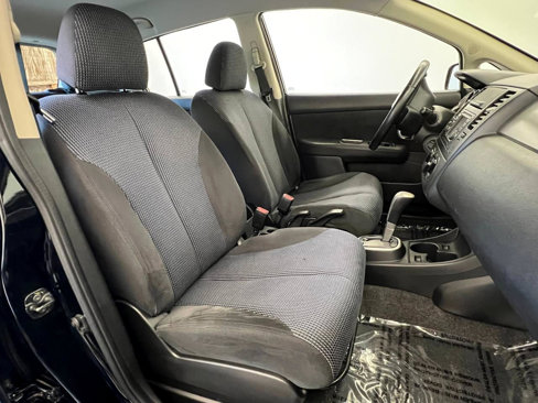 Used 2012 Nissan Versa SL w/ SL Navigation Pkg image 12