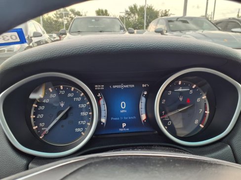 Used 2014 Maserati Ghibli image 23