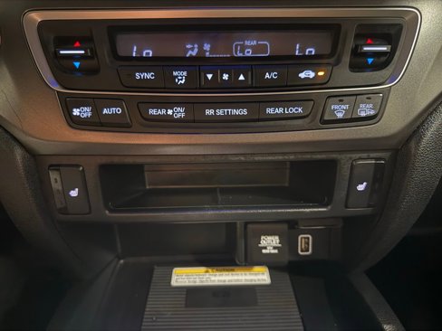 Used 2022 Honda Pilot Special Edition image 23