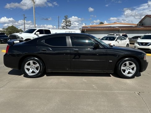 Used 2010 Dodge Charger SXT image 2