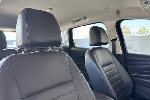 Used 2015 Ford C-MAX Energi SEL image 30