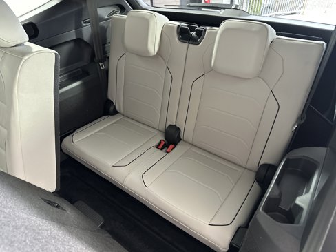 Used 2020 Volkswagen Tiguan SEL Premium R-Line w/ 3rd Row Seat Package image 8