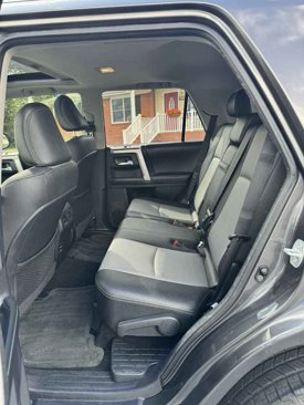 Used 2015 Toyota 4Runner SR5 Premium image 9