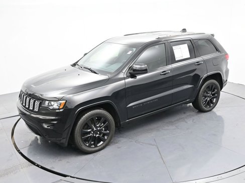 Used 2021 Jeep Grand Cherokee Laredo X image 21