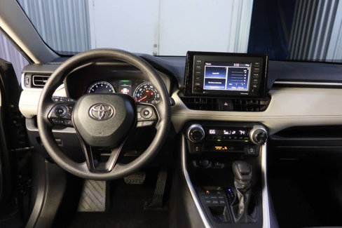 Used 2021 Toyota RAV4 XLE image 20