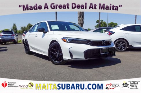 Used 2025 Honda Civic Sport image 1