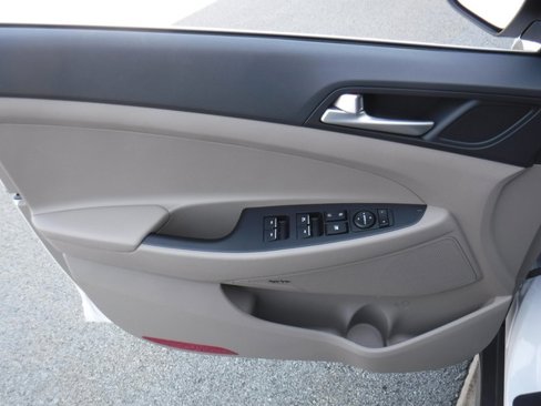 Used 2020 Hyundai Tucson Limited w/ Cargo Package image 12