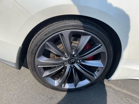 Used 2022 INFINITI Q60 Red Sport 400 w/ Carbon Fiber Package image 20
