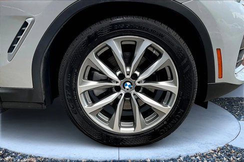 Used 2019 BMW X4 xDrive30i image 9
