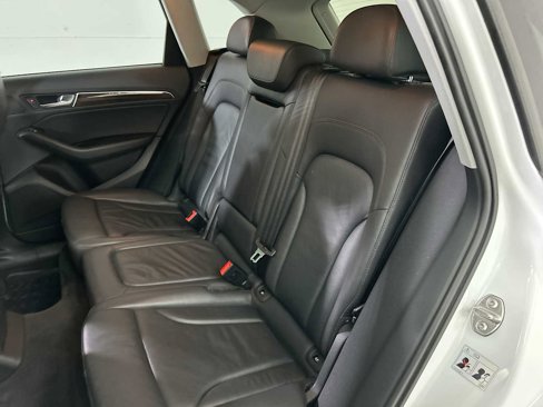 Used 2016 Audi Q5 2.0T Premium image 24