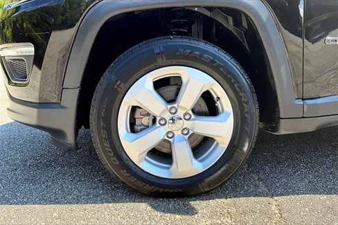 Used 2020 Jeep Compass Latitude image 30
