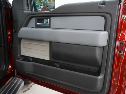Used 2014 Ford F150 XLT w/ XLT Convenience Package image 9