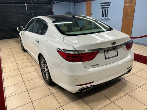 Used 2016 Kia K900 Luxury image 3