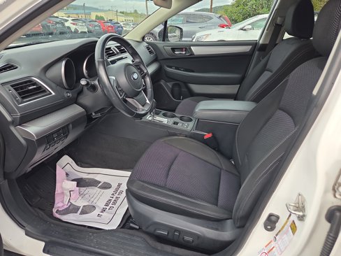 Used 2018 Subaru Outback 2.5i Premium image 12