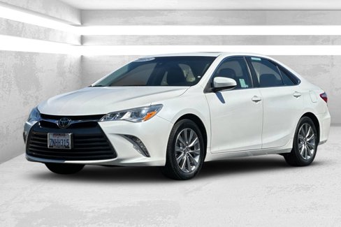 Used 2015 Toyota Camry image 8
