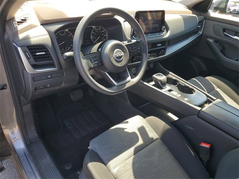 Used 2023 Nissan Rogue SV image 6