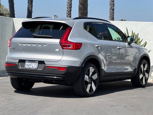 Certified 2023 Volvo XC40 Recharge Ultimate image 5