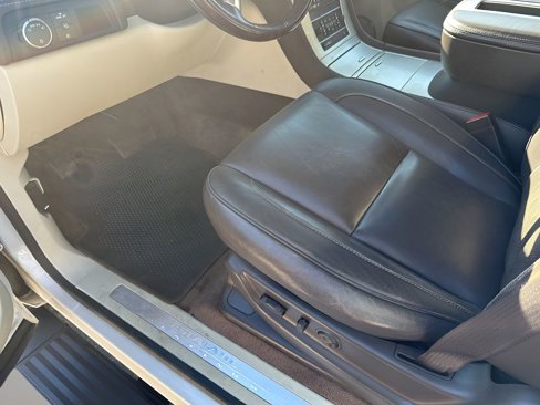Used 2013 Cadillac Escalade Platinum image 29