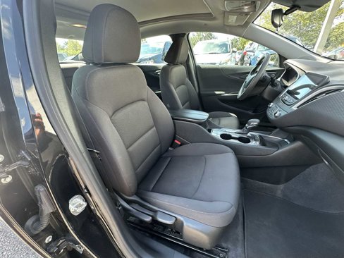 Used 2023 Chevrolet Malibu LT image 19