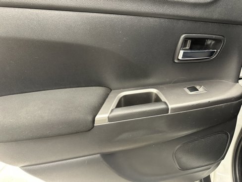 Used 2021 Mitsubishi Outlander Sport SE image 17