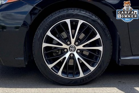 Used 2018 Toyota Camry SE image 9