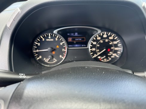 Used 2020 Nissan Pathfinder S image 17
