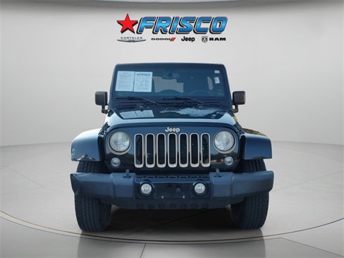 Used 2014 Jeep Wrangler Unlimited Sahara image 2