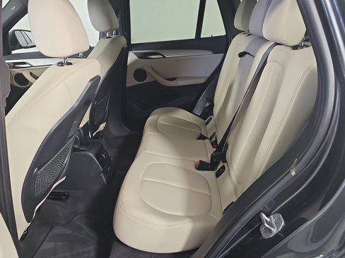 Used 2019 BMW X1 sDrive28i w/ Convenience Package image 12