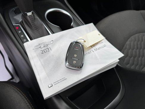 Used 2021 Chevrolet Equinox LT image 35