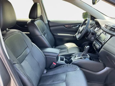 Used 2018 Nissan Rogue SL image 15