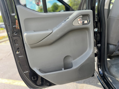 Used 2014 Nissan Frontier SV w/ SV Value Truck Package image 34