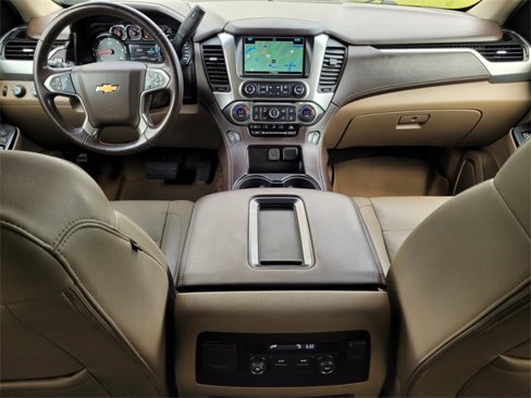 Used 2019 Chevrolet Suburban LT image 22
