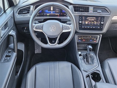 Used 2023 Volkswagen Tiguan SE image 7